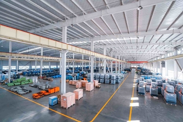 Jiangsu Jufeng Machinery Manufacturing Co., LTD خط إنتاج المصنع