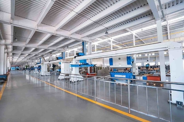 Jiangsu Jufeng Machinery Manufacturing Co., LTD خط إنتاج المصنع